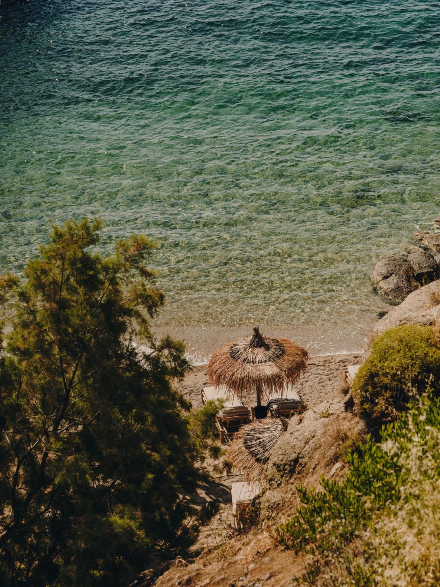 The Wild By Interni Hotell Kalafati Exteriör bild